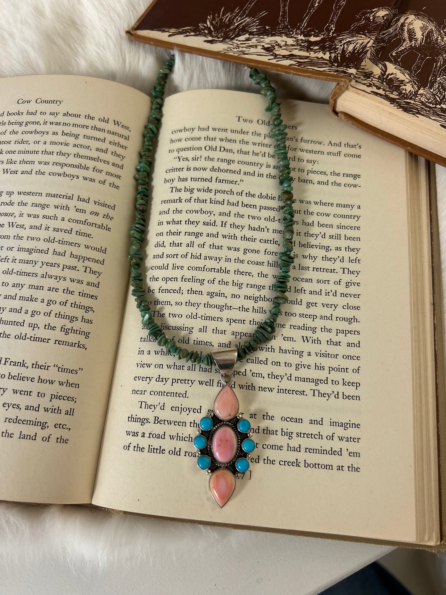 Pink Conch Pendant Set 16"