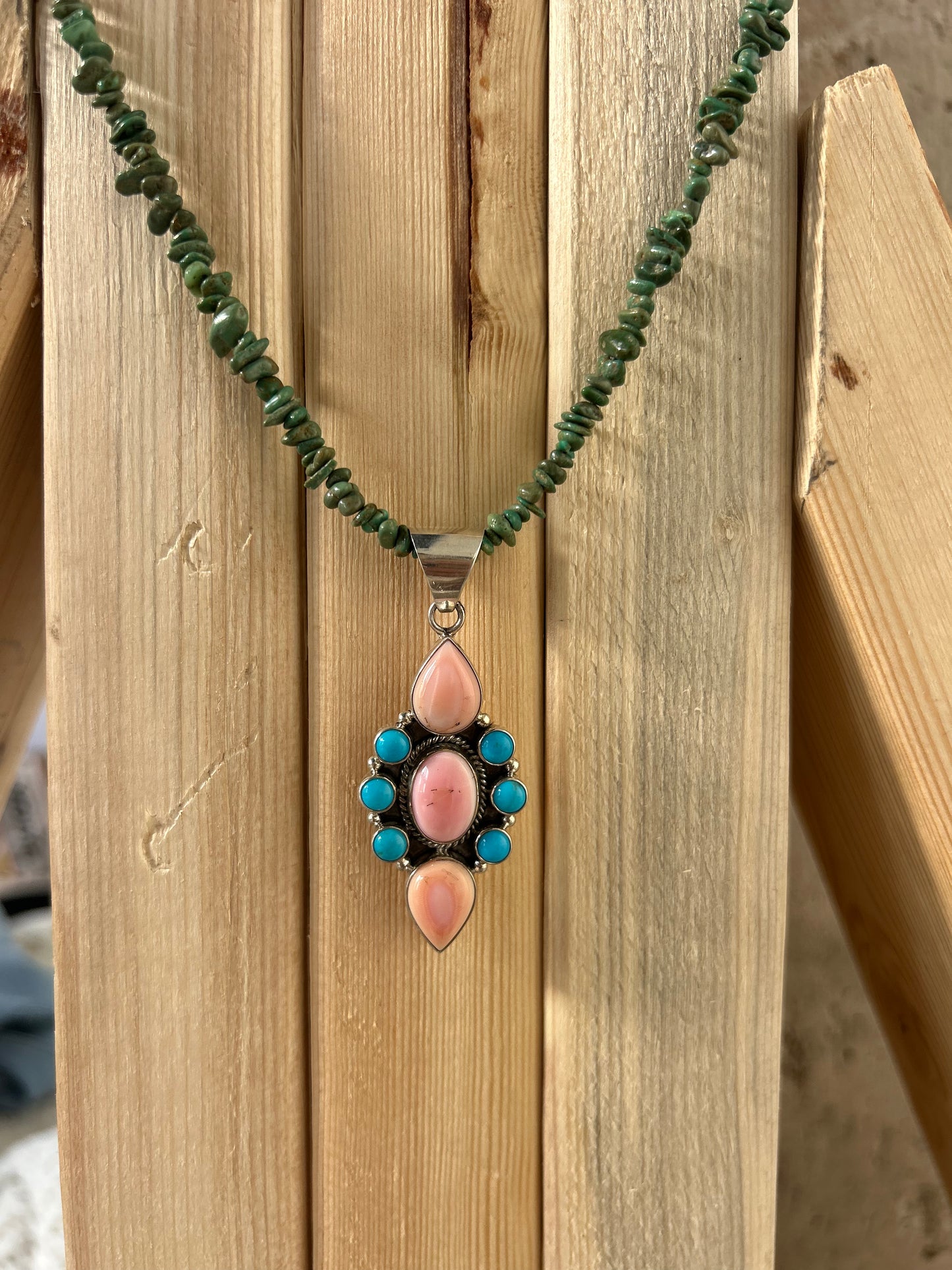 Pink Conch Pendant Set 16"
