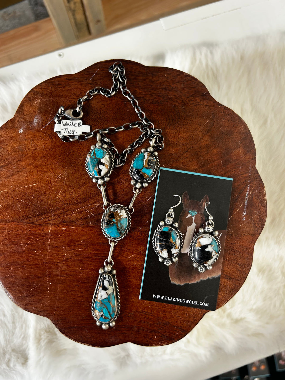 White Buffalo/Turquoise Set 18"